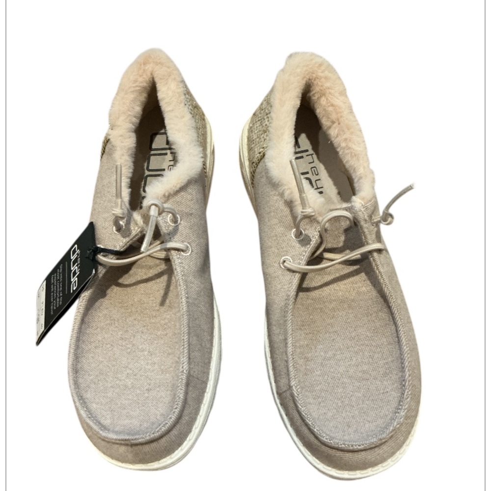 HEY DUDE Wendy Funk Fur Beige Shoes Size 9 Scandi Girl Neutral Coastal Cowgirl